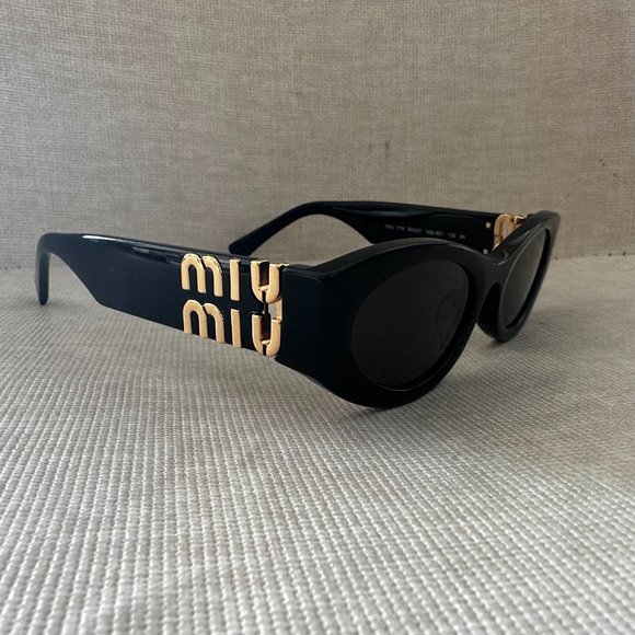 Miu Miu Eyewear sunglasses - Picture 2 of 7